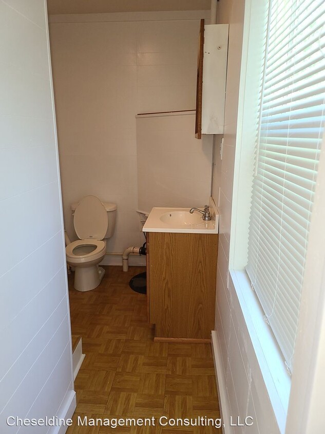 Building Photo - Studio, 1 bath House - 22864 Three Notch Road