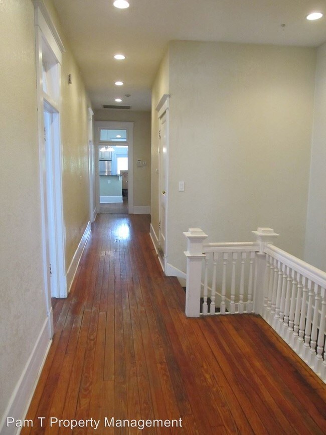 Foto del edificio - 311 E 31st St