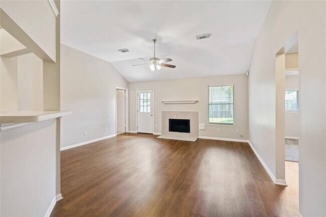 Building Photo - 3006 Quail Run Dr