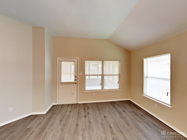 Foto del edificio - 405 Fireberry Dr