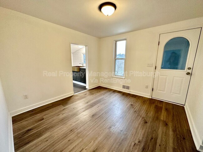 Foto del edificio - 851 Timberland Ave