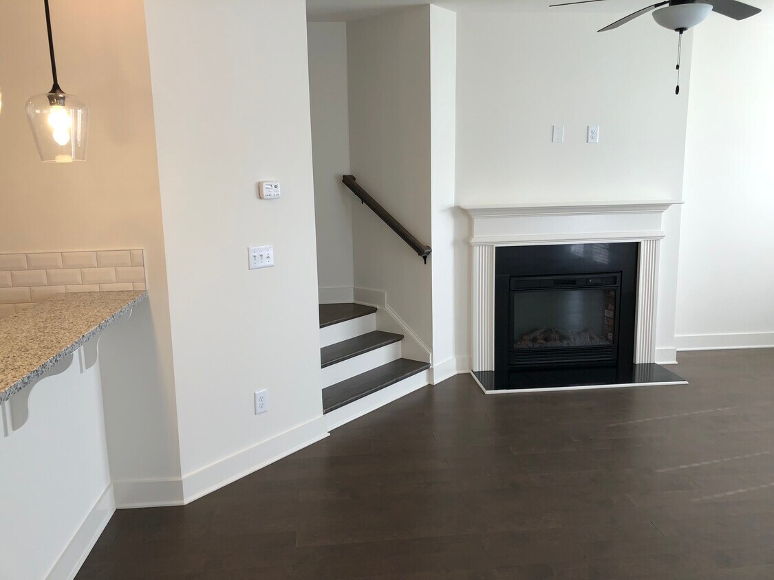 Building Photo - 6355 Princeton Ridge Dr
