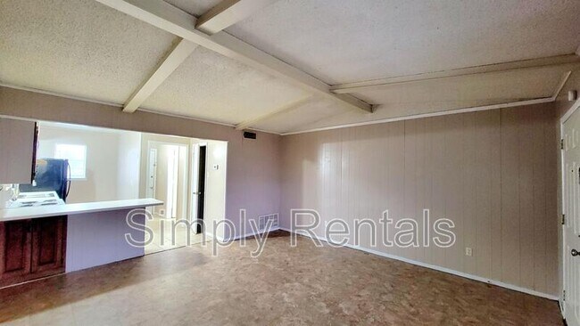 Building Photo - 400 Bill Bradford Rd