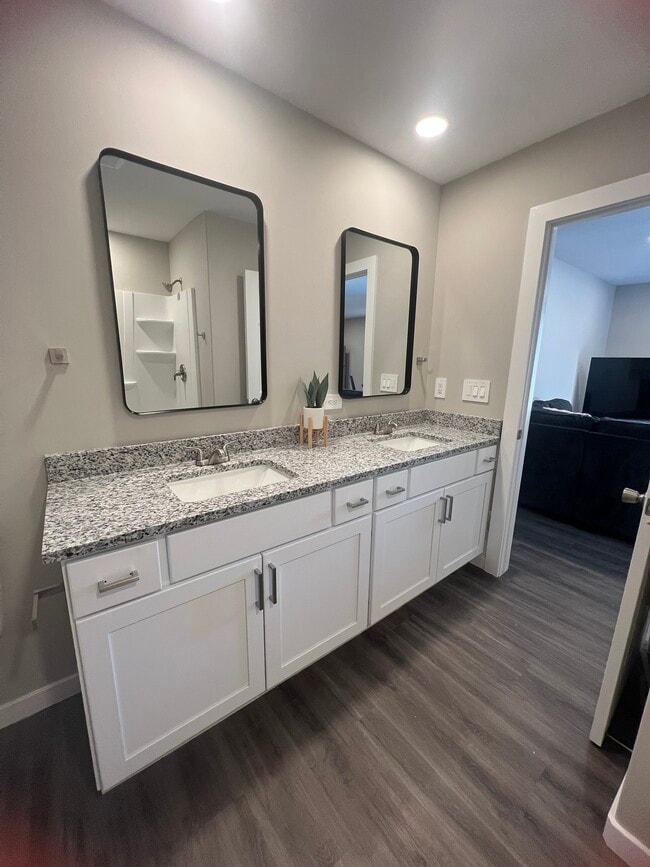 Foto del edificio - 426 Wood Ave