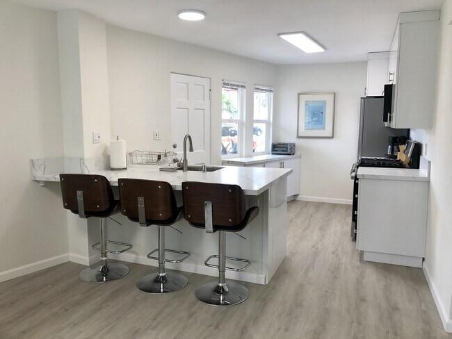 Foto del edificio - 755 Windemere Ct