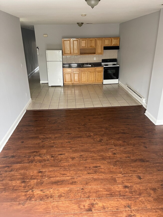 Photo - 5849 Market St House