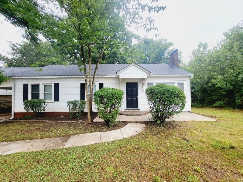 Primary Photo - 629 Tuckaseege Rd
