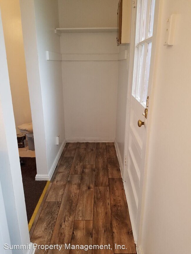 Building Photo - 2 br, 1 bath House - 887 Fahs St.