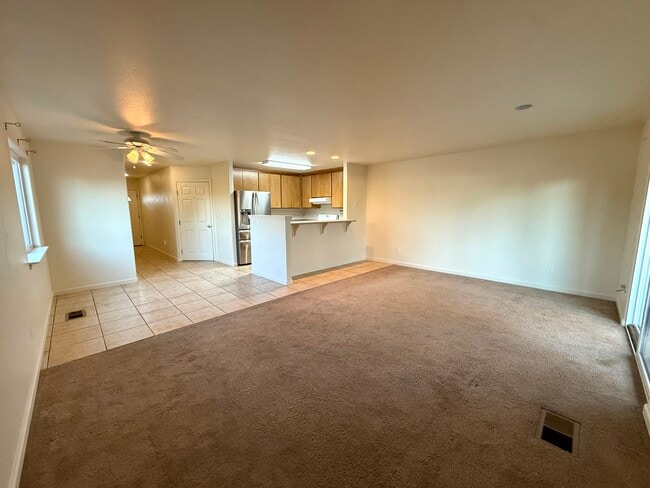 Building Photo - 322 15th St