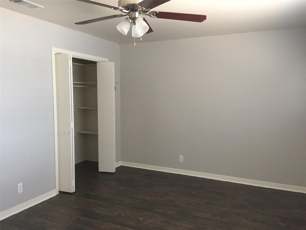 Building Photo - 5607 Sunshine Dr