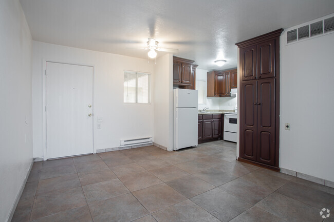 1HAB, 1BA - 627 ft² - Mountain Ridge Apartments