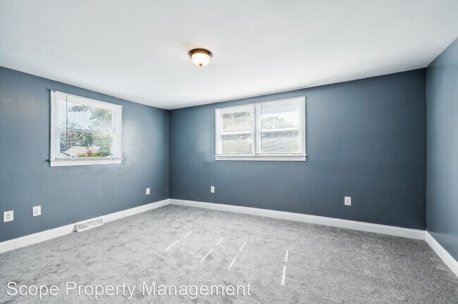 Foto del edificio - 5 br, 2 bath House - 5000 Naples Avenue