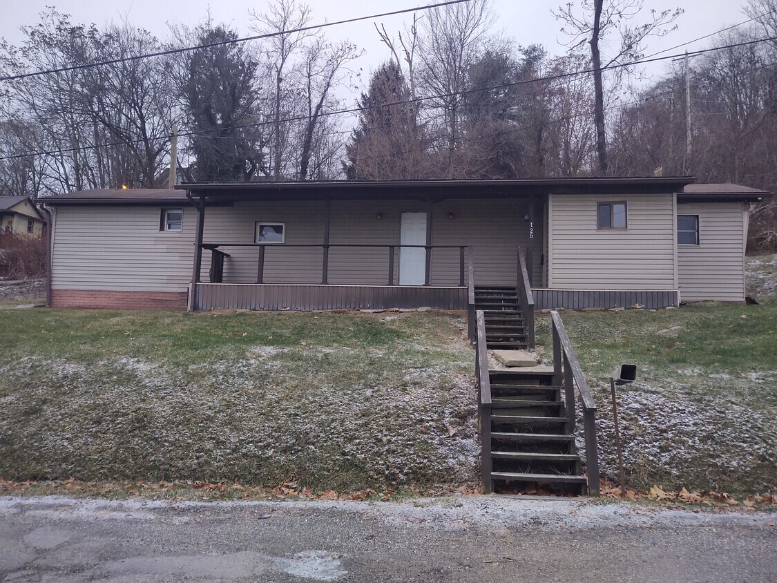 Primary Photo - 125 Rainey Ave