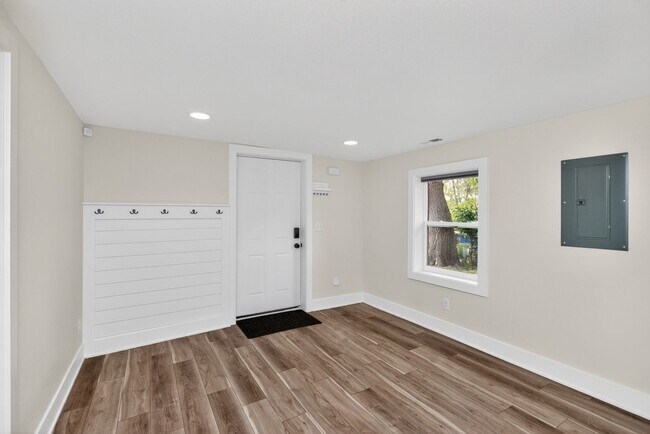 Foto del edificio - Newly Updated!! 3 Bedroom, 1 Bathroom Home in Des Moines!