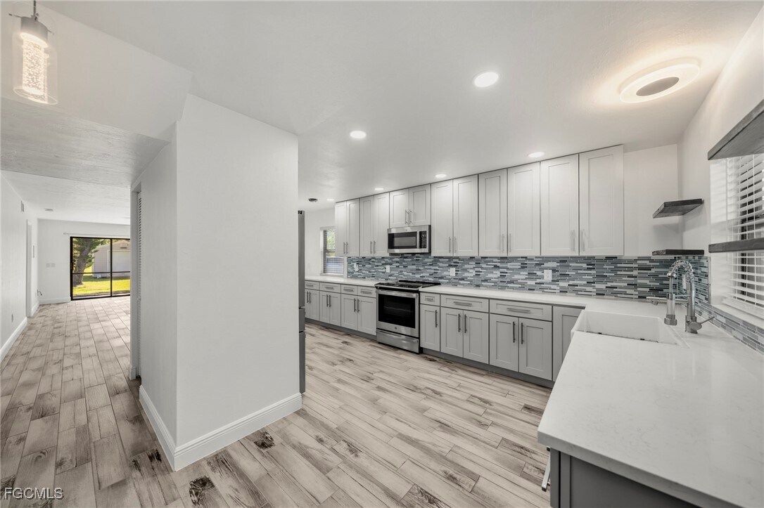 Foto principal - 10022 Oxfordshire Ln SW