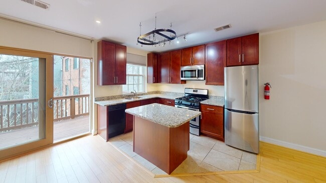 Foto del edificio - 409 17th St SE