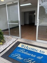 Building Photo - 721 N Pine Island Rd