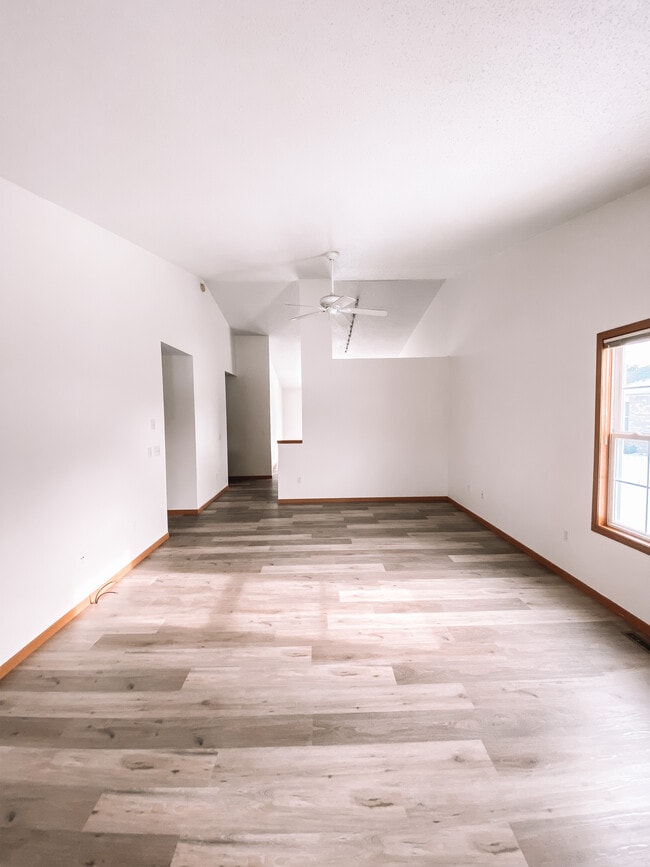 Building Photo - 2762 Churchhill Ln