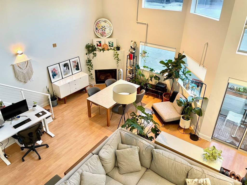 Dining area - 388 Townsend St