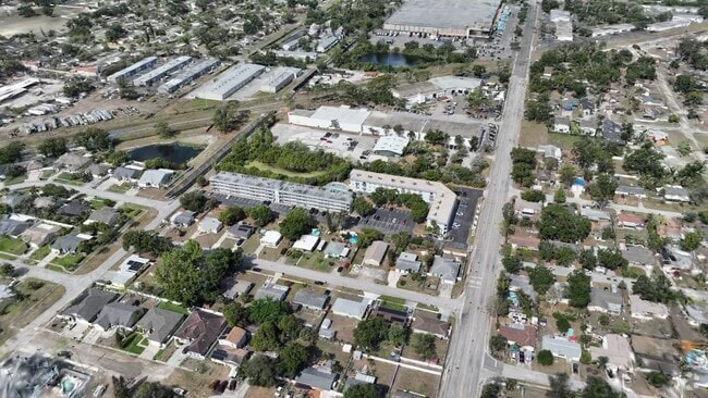  - 5290 70th Ave N, Pinellas Park, FL 33781