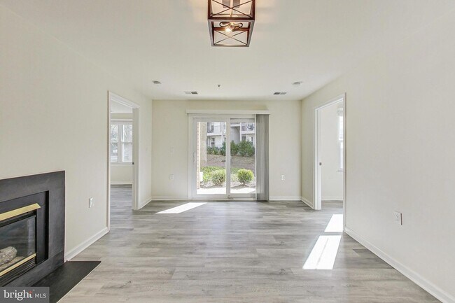 Foto del edificio - 15300 Diamond Cove Terrace