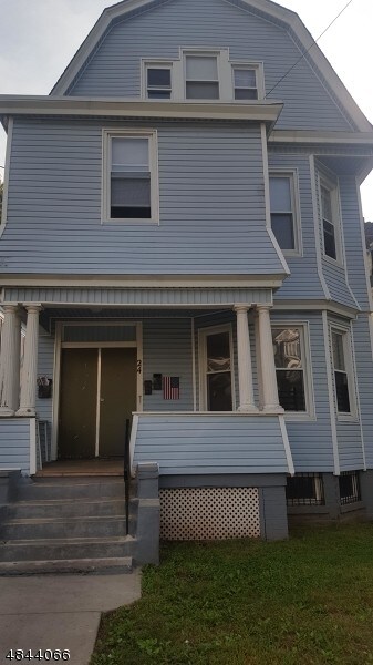 Primary Photo - 24 Farley Ave
