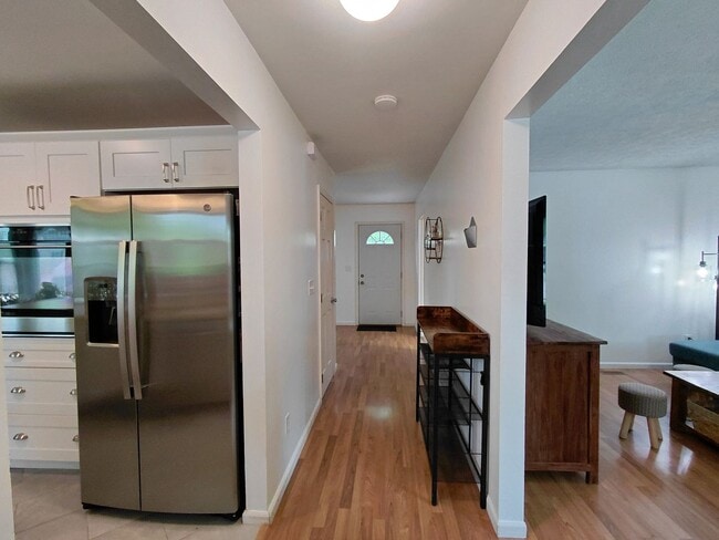 Building Photo - Beautiful Home Located Near Fort Leonard Wood