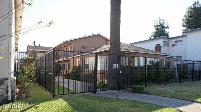 Building Photo - 14154 Roscoe Blvd