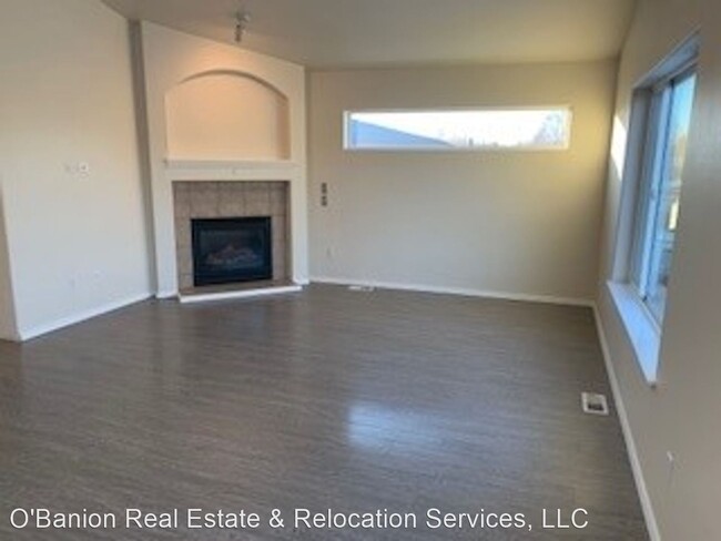 Building Photo - 2 br, 2 bath House - 6133 Spruce Meadows Loop
