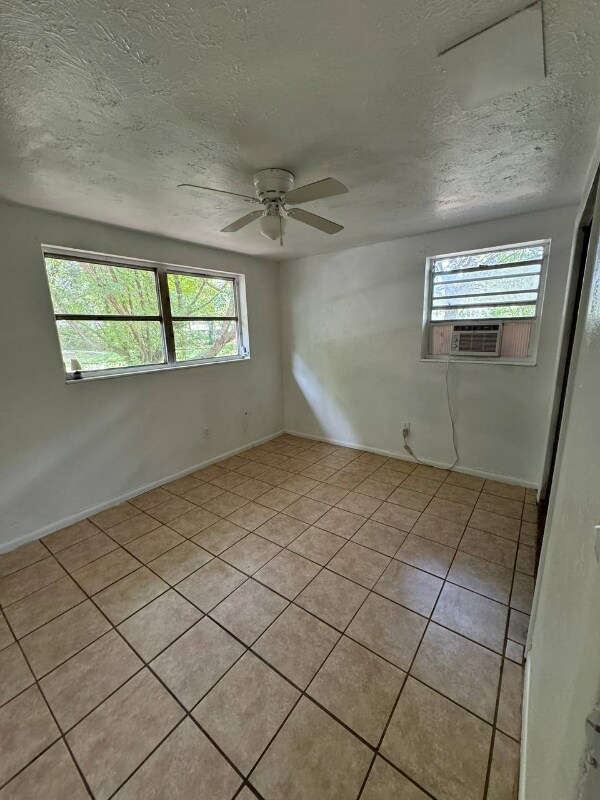 Foto del edificio - 3627 Ave S NW