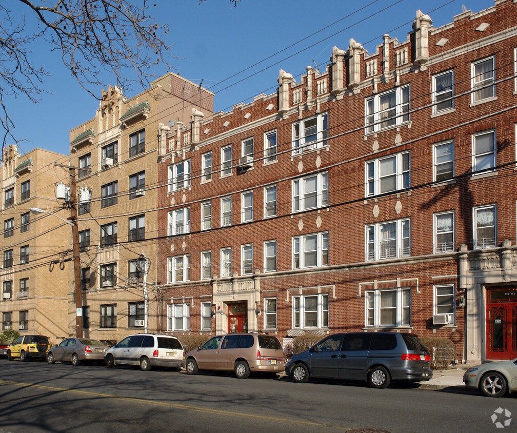 Primary Photo - 808-810 Avenue C
