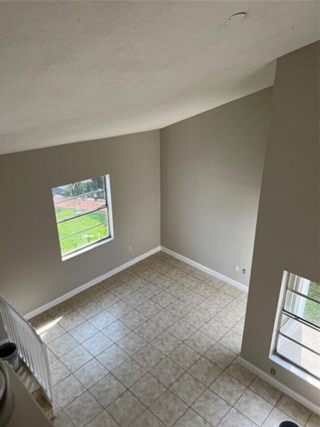 Foto del edificio - 8265 NW 192nd Terrace