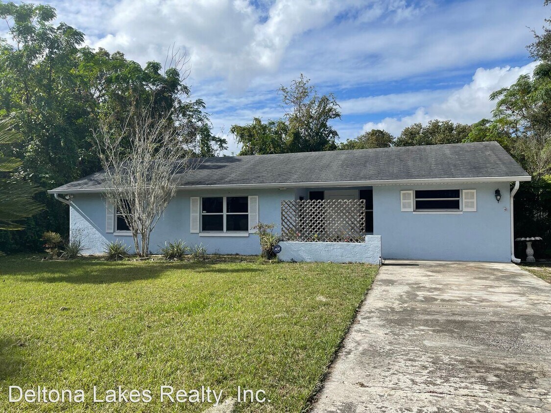 3 br, 1.5 bath House 68 Marta House Rental in DeBary, FL
