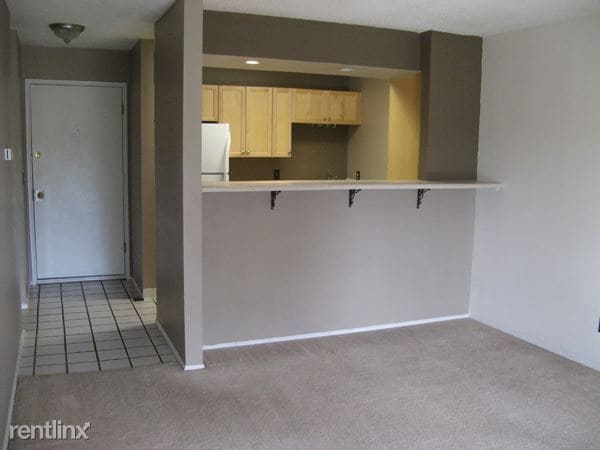 Building Photo - 2707 Valmont Rd