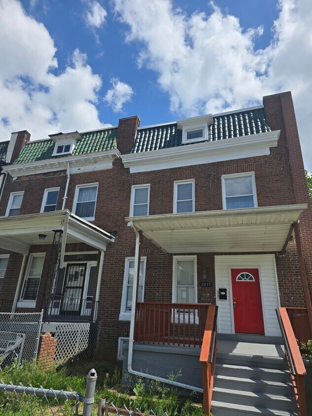 Primary Photo - Beautiful 4.5 Bedroom 2 Bathroom West Balt...