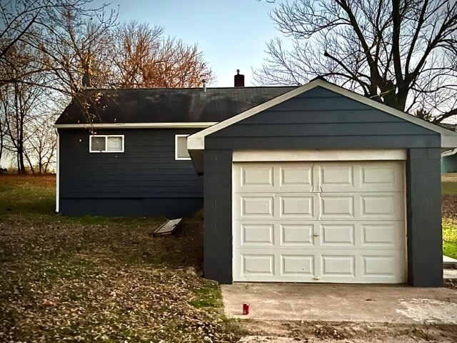 Building Photo - 1007 Clydesdale Ave