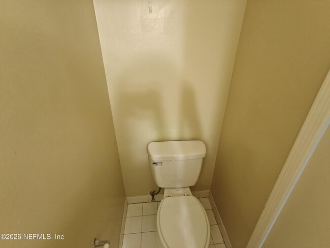 Foto del edificio - 6028 Duclay Rd