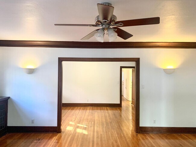 Building Photo - 1400 N Formosa Ave
