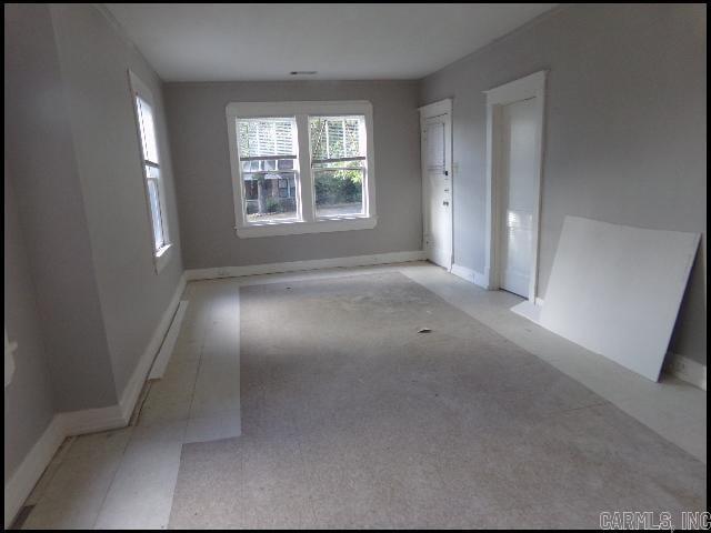 Foto del edificio - 3419 W 7th St