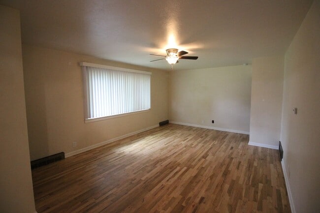 Foto del edificio - 3 Bedroom House in Laporte