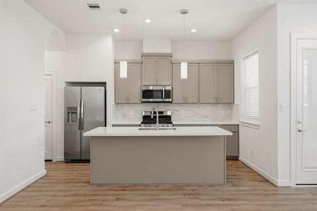 Foto del edificio - 1113 Highland Square Ln