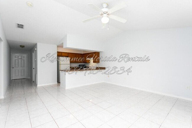 Foto del edificio - 636 ROYALTY CT. KISSIMMEE FL 34758