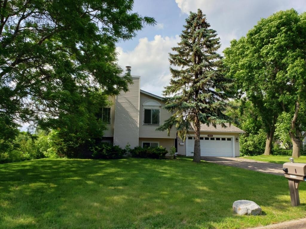 Foto principal - 2205 Friendship Lane