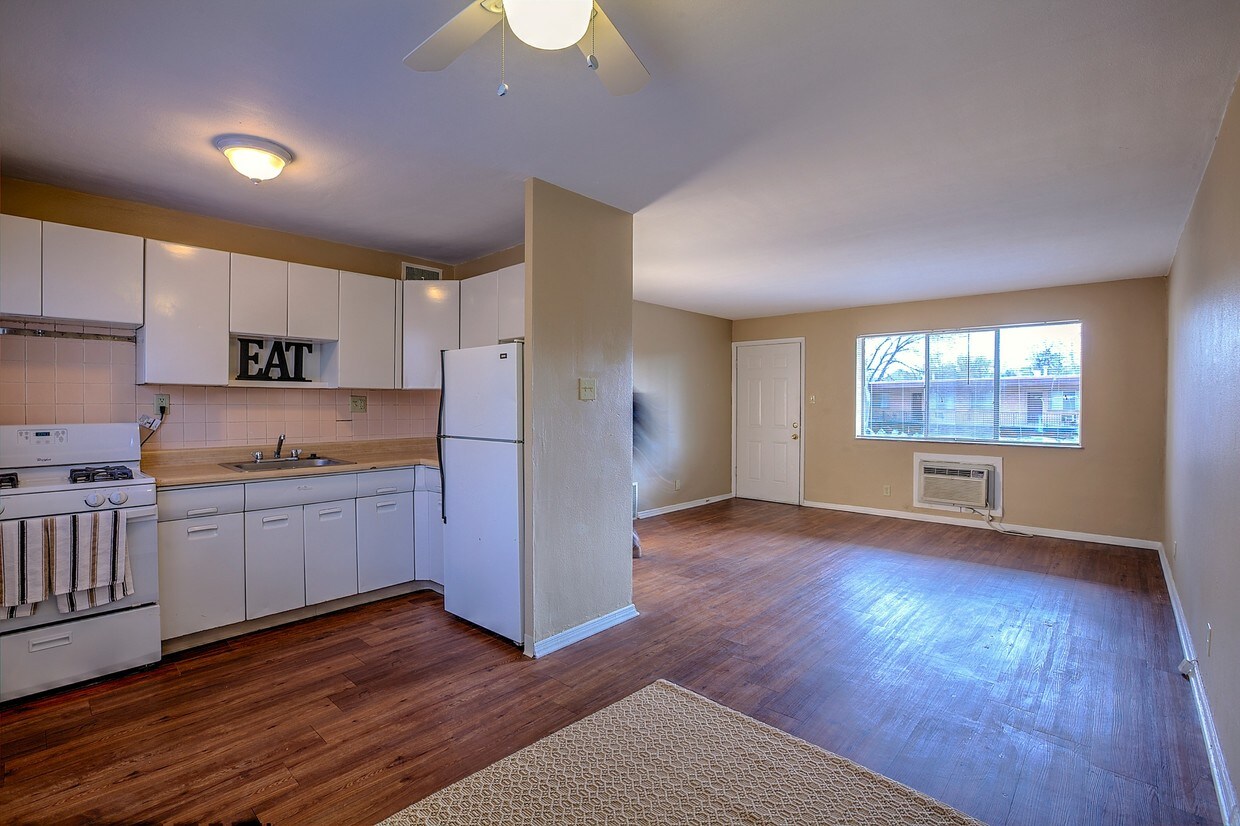 Foto principal - 763 Chamberlain Pl