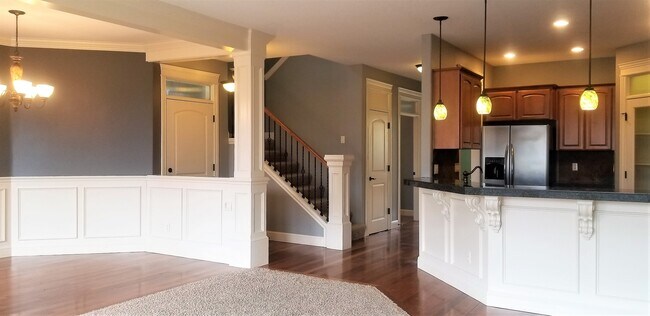 Foto del edificio - Camas Schools! Stunning Custom Home!  3 Be...