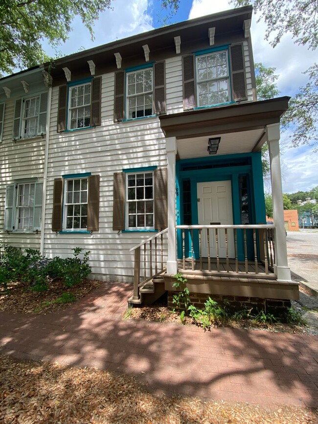 Foto del edificio - 1 bedroom 1 bath townhome near Forsyth