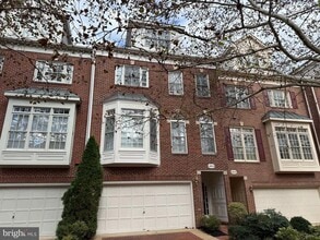 Building Photo - 4015 Mansion Dr NW