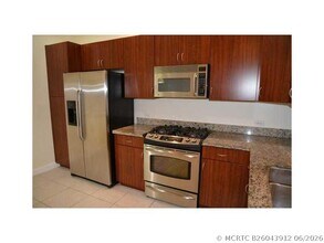 Building Photo - 3020 NW 125th Ave