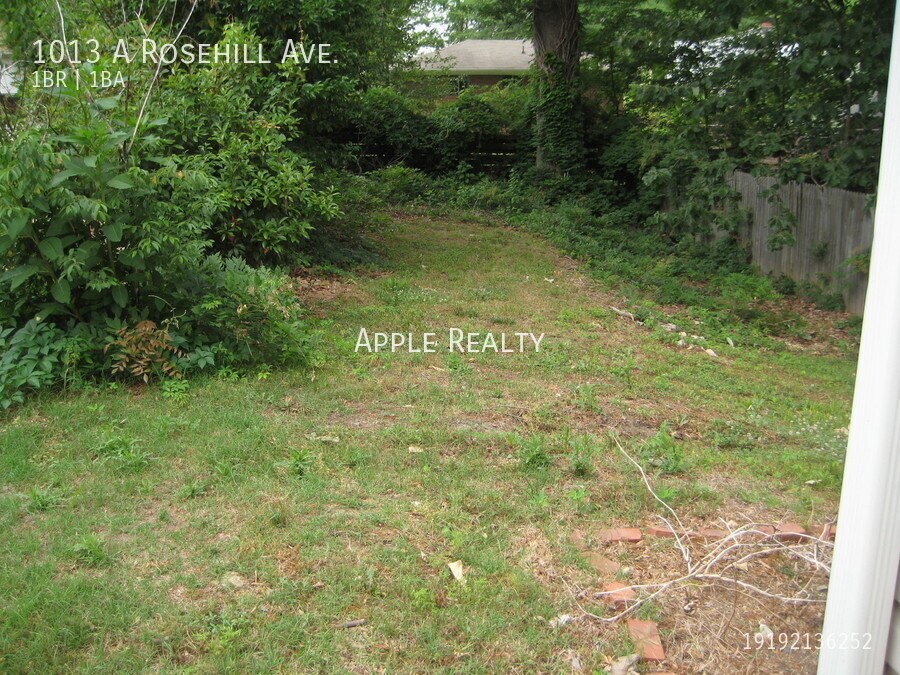 Foto del edificio - 1013-A Rosehill Ave - Available mid-August!