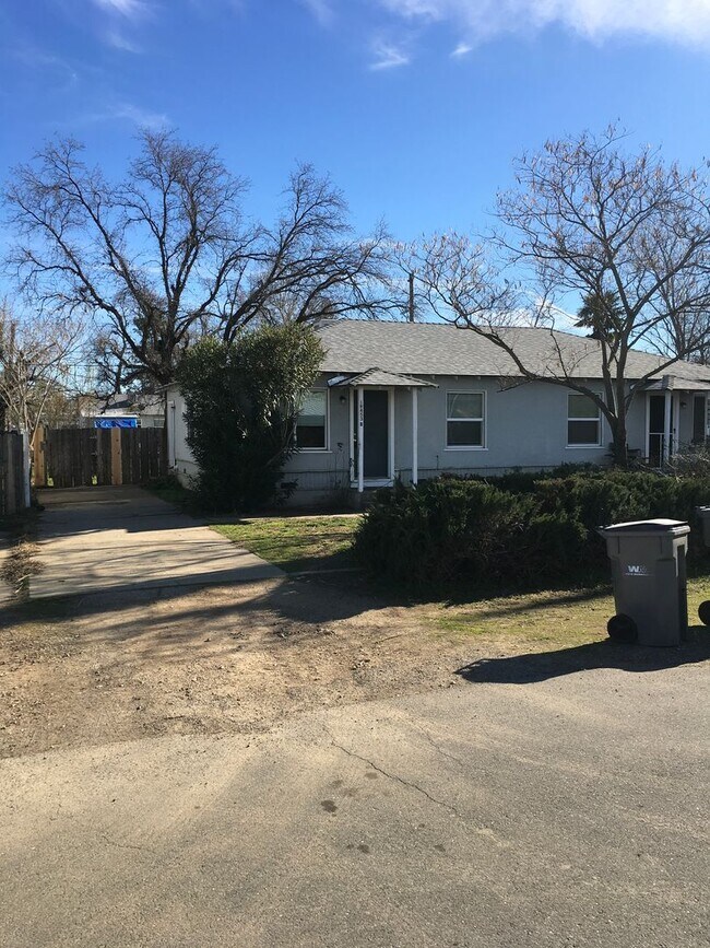 Foto del edificio - 19453 Hill St